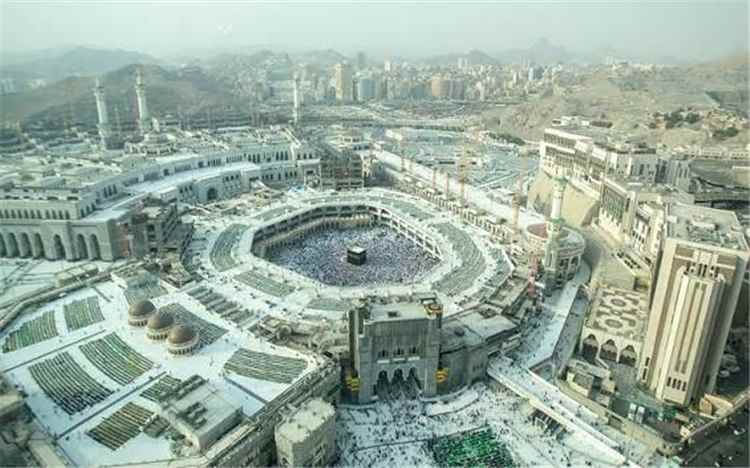 2 مليار مسلم يغضبون لإجل مكة والاعتداء عليها جريمة ضد الانسانية