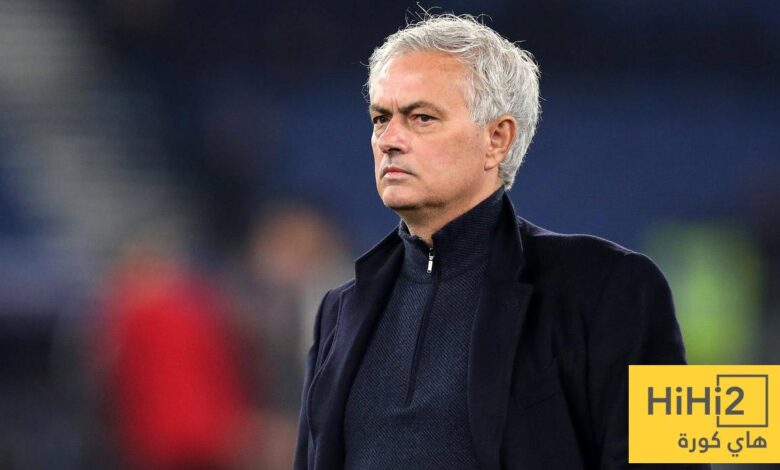 غرفة ملابس ريال مدريد تكشف مفاجأة: من أكثر لاعب تعرضًا للتوبيخ من مورينيو؟