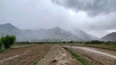 أمطار غزيرة تهطل على مديرية مودية بمحافظة أبين