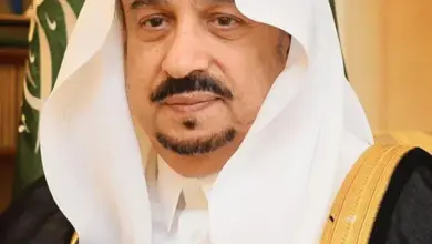 أمير الرياض يُعزّي في وفاة نايف الدويش
