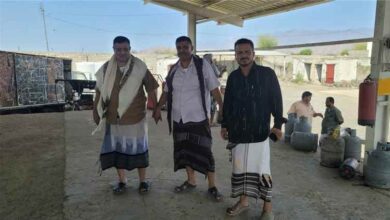 أهالي لودر يشكرون المدير التنفيذي للشركة اليمنية للغاز على جهوده في تجاوز أزمة الغاز المنزلي