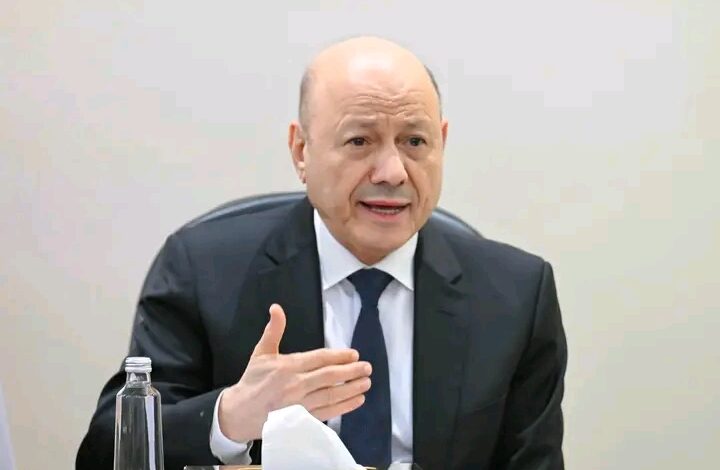أول تعليق للرئيس العليمي على أحداث الساحل الغربي: الوضع في باب المندب ليس شأنًا يمنيًا فقط والتهديد يصل البحر الأحمر وقناة السويس
