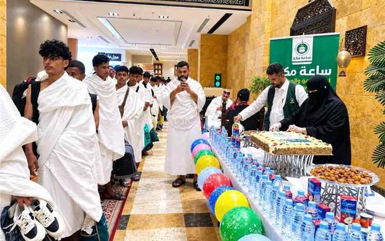 استقبال مهيب لبعثة أكاديمية الحافرة الرياضية لدى وصولها مقر إقامتها في مكة المكرمة