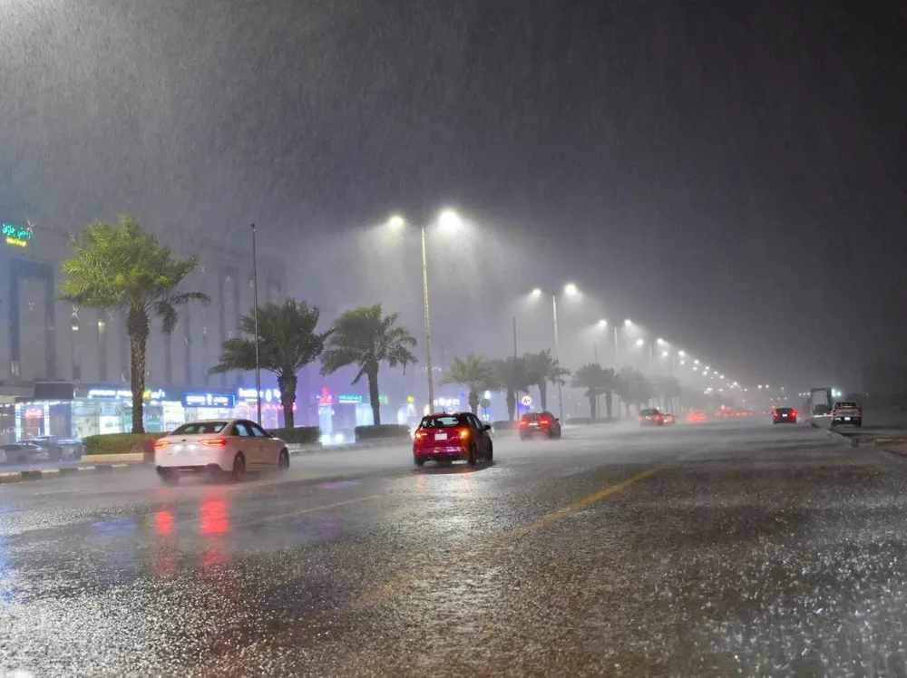 الأرصاد تحذّر من أمطار رعدية غزيرة على 6 مناطق حتى الأربعاء