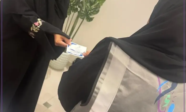 صورة من الألبوم
