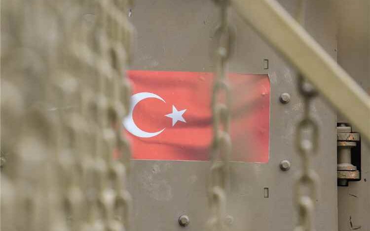 الدفاع التركية: التهديد الحوثي في البحر الأحمر وباب المندب يؤثر على الأمن الإقليمي والتجارة البحرية