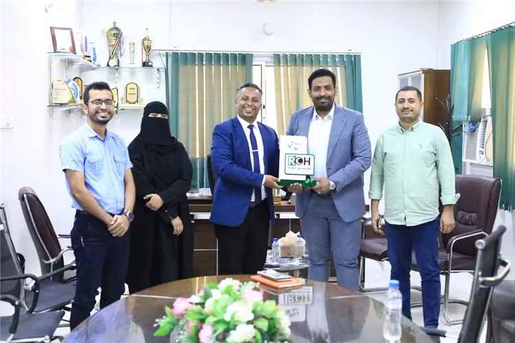 الدكتور بن نويصر يطلع على أنشطة مؤسسة روح الصحية ويبحث التحضير للمنتدى الوطني الأول لزراعة القوقعة
