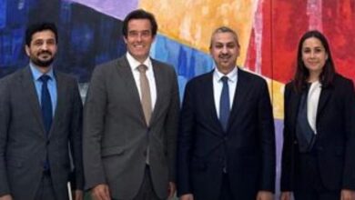 السفير الإرياني يناقش مع غرفة التجارة والصناعة الألمانية تداعيات التهديدات الحوثية على التجارة الدولية