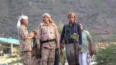 الشراجي يتفقد الخطوط الأمامية في تعز ويشيد بالجاهزية القتالية للقوات المسلحة