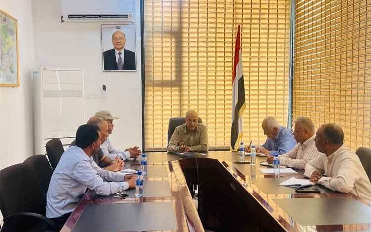 الشرجبي يوجه بإنهاء أعمال التصفية لمشروعي الصرف الصحي في سيئون وتريم