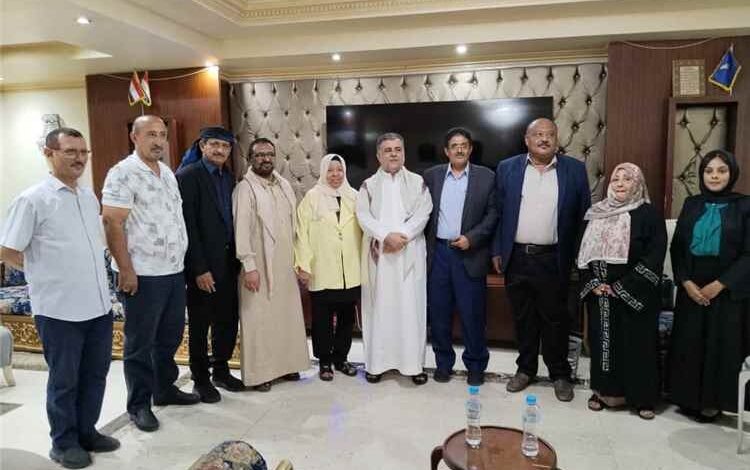 الشيخ احمد العيسي يستقبل قيادة ملتقى أبين الجامع