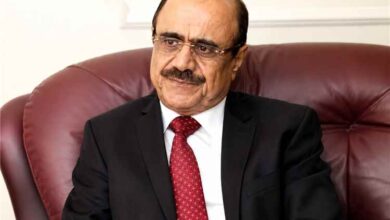 العمراني: من «الجرعة» وتبة صادق إلى سقوط صنعاء.. والحوثيون يكررون تطميناتهم بشأن الملاحة