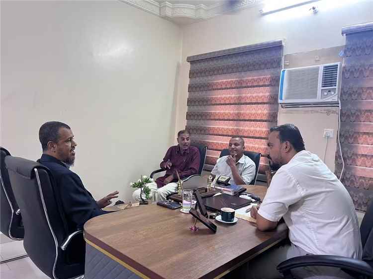 العمودي يبحث مع رئيس فرع اتحاد بناء الأجسام تفعيل الأنشطة ويطلع على تحضيرات تنظيم بطولة مفتوحة بالمكلا
