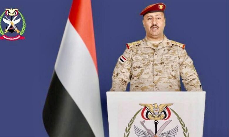 القوات المسلحة تحذر المواطنين من استخدام عدد من الطرق والمحاور في مأرب والبيضاء والجوف