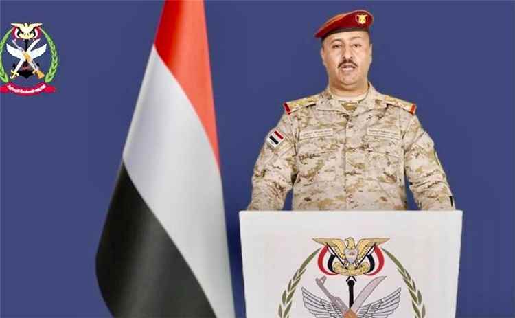 القوات المسلحة تستهدف عناصر وخطوط إمداد المليشيات الحوثية في تعز والبيضاء