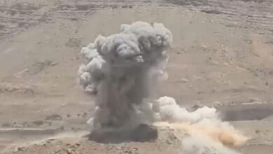 القوات المسلحة تسقط ثلاث مسيّرات حوثية ومواجهات عنيفة غربي تعز