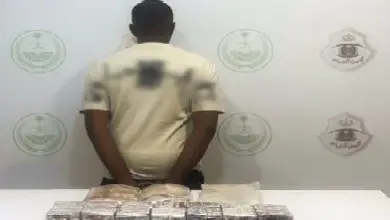 القوة الخاصة لأمن الطرق بمكة تضبط مواطناً بحوزته حشيش و2380 قرصاً مخدراً
