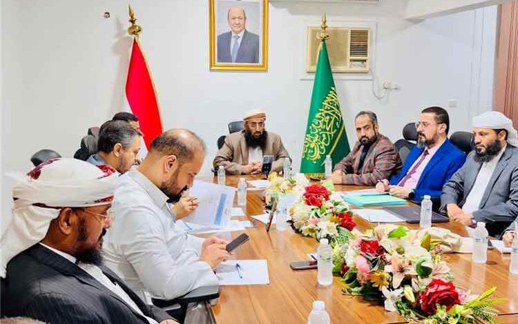 اللجنة الإشرافية العليا للحج ترسي خدمات حجاج اليمن في الأراضي المقدسة على شركة «هوليدي إن بكة»
