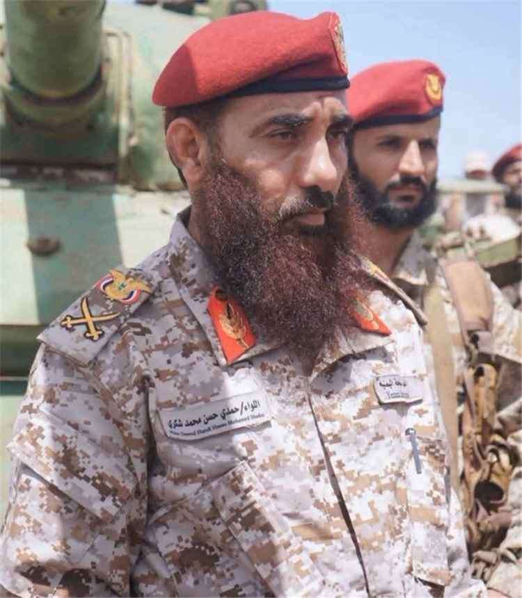اللواء حمدي شكري يتولى الإشراف المباشر على نطاق محور حيس-الجراحي والاستعداد للمواجهة العسكرية