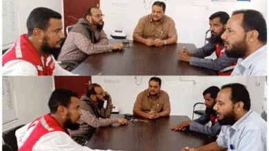 الهلال الأحمر اليمني يبحث سبل تعزيز الاستجابة للطوارئ مع إدارة مستشفى الشهيد محنف بلودر