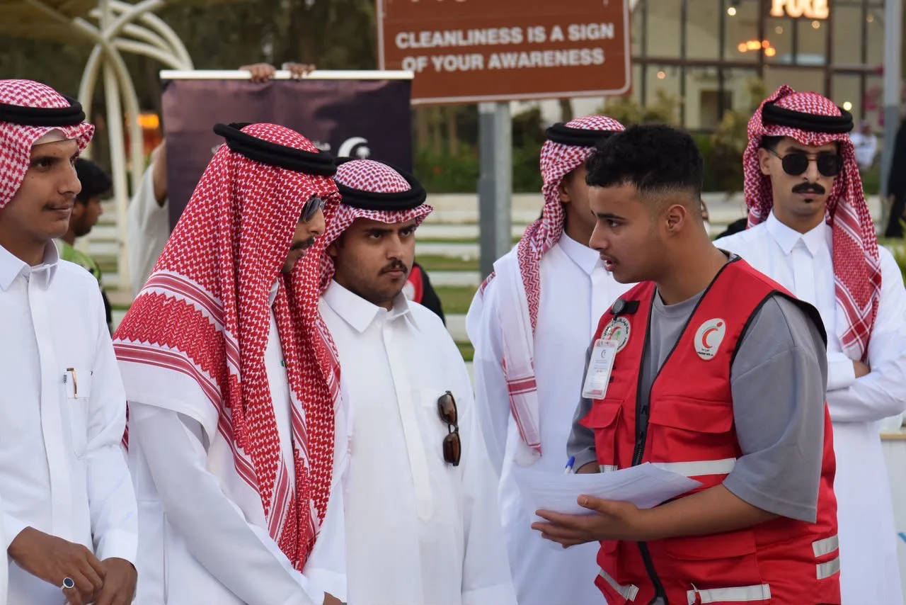 الهلال الأحمر بالباحة ينفّذ برامج توعوية في 13 جهة بمناسبة اليوم العالمي للإسعافات الأولية