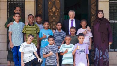 الوزير اليافعي يتفقد مركز الطفولة الآمنة ويطلع على مستوى الرعاية المقدمة للأطفال