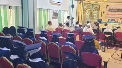 الوكيل التميمي يؤكد أهمية الاستثمار في تعليم المرأة ويشيد بتأهيل حافظات القرآن الكريم