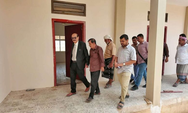 الوكيل الدغاري يطلع على سير القيد والتسجيل بمعهد أمين ناشر بشبوة