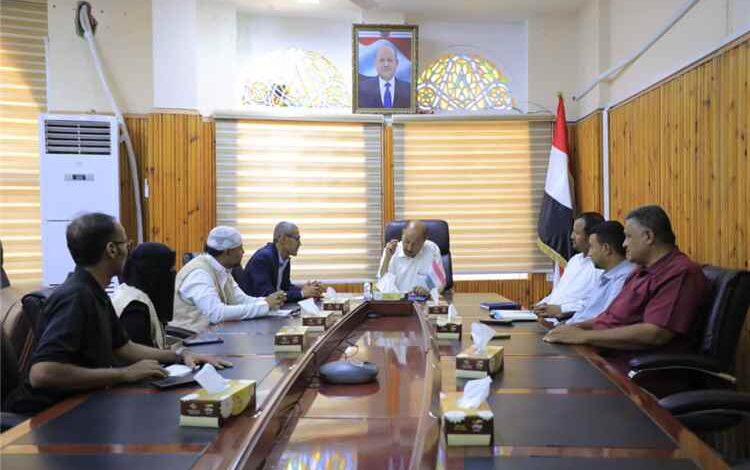 الوكيل بارباع يطلع على نتائج نزول الوحدة التنفيذية وحصر احتياجات النازحين بمديرية العبر