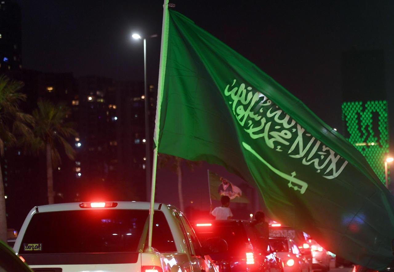 اليوم الوطني السعودي 2026.. موعد الإجازة الرسمية وأجمل رسائل التهنئة