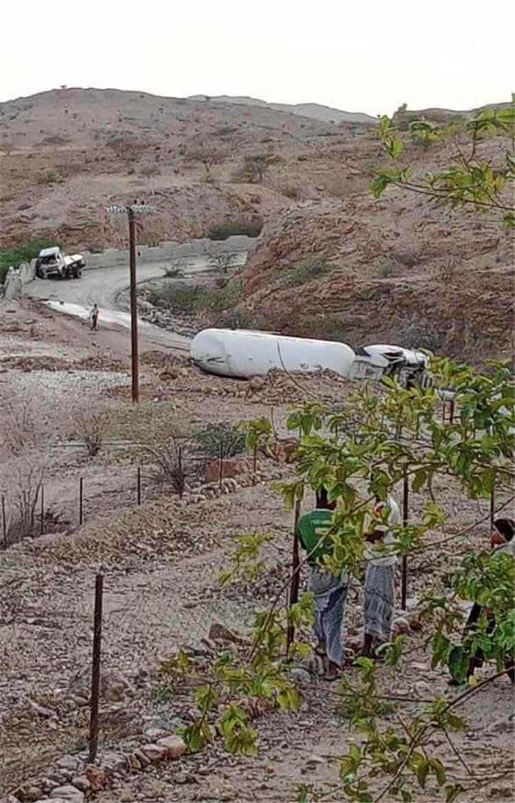 انقلاب مقطورة غاز في عقبة النقبة بشبوة