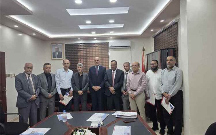 بحضور معالي وزير المالية.. الجمارك تمنح ثلاث شركات شهادة المشغل الاقتصادي المعتمد