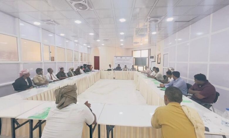 بدء دورة تدريبية في الغيضة لتعزيز قدرات النحالين واستخدام التقانات الحديثة