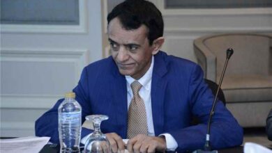 بن زبع: الحوثيون يتخلون عن شعار «الموت لأمريكا وإسرائيل» ويقصرون الاستهداف على السعودية