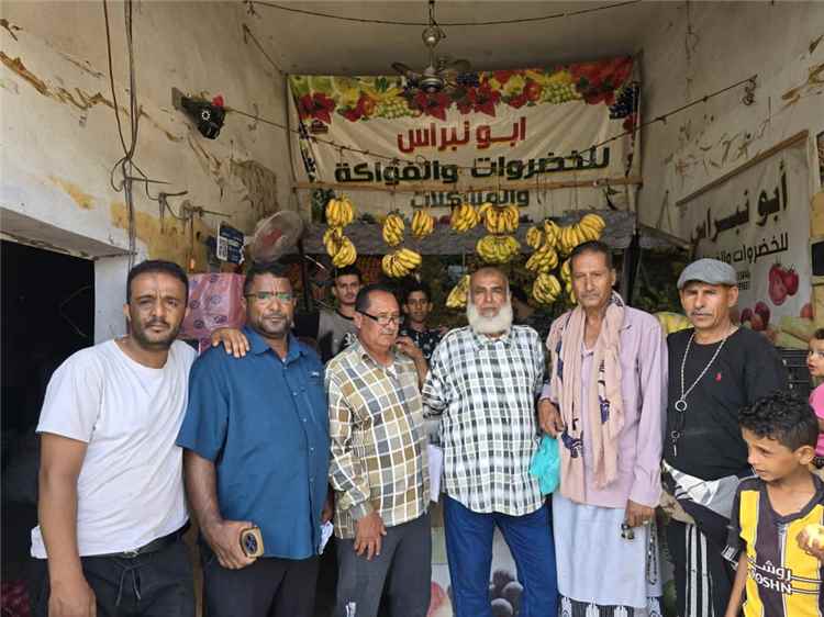 تجارة الحصين تشدد الرقابة على أسعار الخضار والأسماك والمطاعم وتتوعد المخالفين بإجراءات رادعة