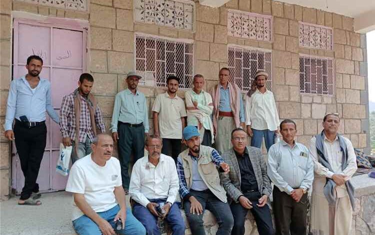 تعز.. مدير عام جبل حبشي يُسلم مواقع تنفيذ ستة مشاريع تستهدف تطوير وتأهيل عدد من مدارس المديرية