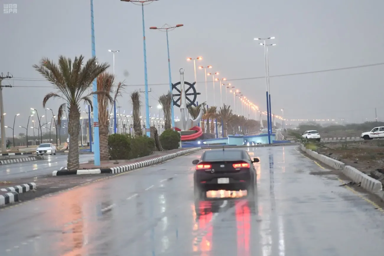 تنبيه بهطول أمطار غزيرة وسيول على منطقة جازان