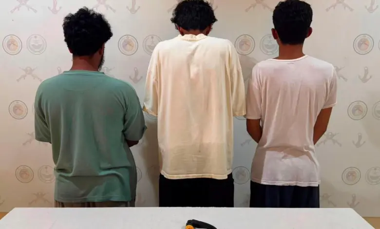 حرس الحدود بينبع يضبط 3 مواطنين لصيدهم دون تصريح