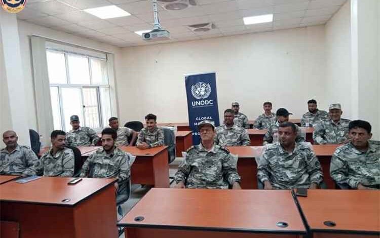 خفر السواحل اليمنية تختتم حزمة دورات تخصصية لتعزيز قدرات منتسبيها في الأمن والسلامة البحرية