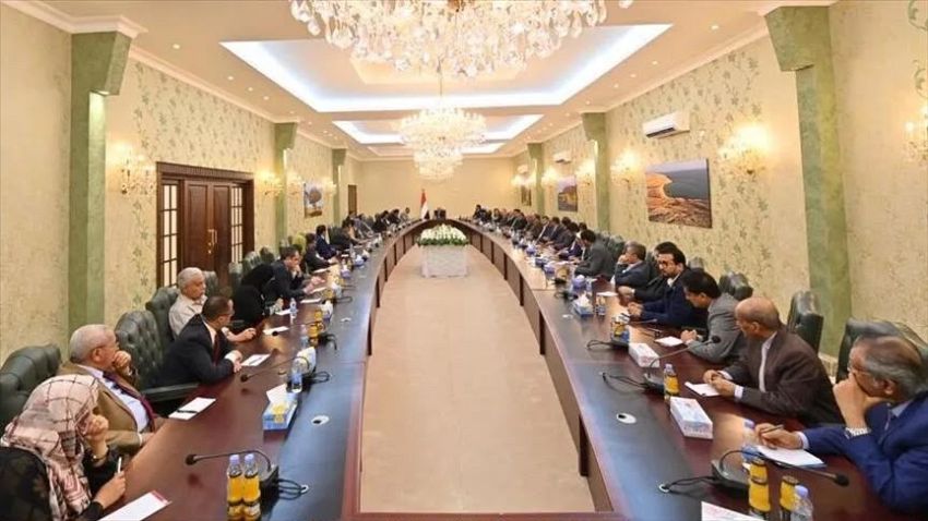 رئاسة هيئة التشاور والمصالحة والقوى السياسية تؤكد وحدة الصف وإسناد الدولة في مواجهة التصعيد الحوثي