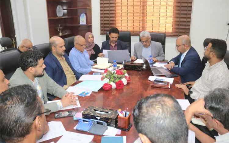 رئيس صندوق صيانة الطرق يوجه بتسريع التحول الرقمي ورفع كفاءة الأداء