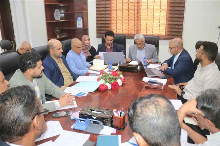 رئيس صندوق صيانة الطرق يوجه بتسريع التحول الرقمي ورفع كفاءة الأداء