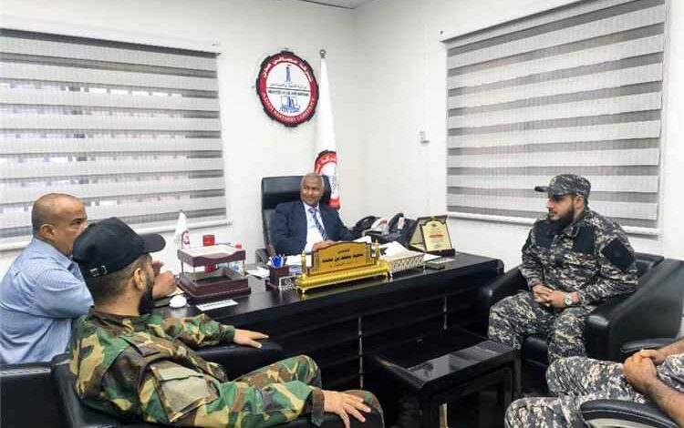 رسميا.. قوات أمن المنشآت بالأمن الوطني تتسلم مهام تأمين شركة مصافي عدن