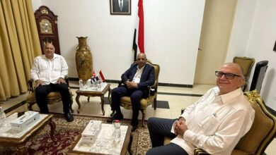 سفير اليمن يبحث مع مسؤول كوبي العلاقات الثنائية ومستجدات الأوضاع