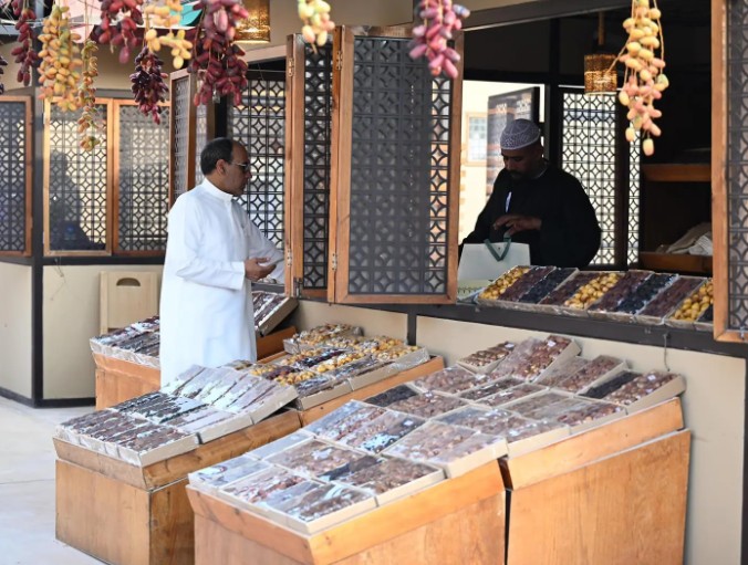 سوق المزارعين في العلا.. منصة لتسويق المحاصيل وتعزيز حضور المنتج المحلي