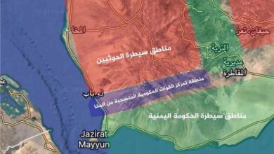 سيطرة الحوثيين على المخا.. تحول استراتيجي يضع باب المندب أمام معادلة أمنية جديدة