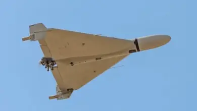 شاهد | صحيفة سعوديه تكشف عن اختراق جوي مزدوج في صنعاء .. مُسيّرات انقضاضية تُطيح بـ (المداني) وخبراء من الحرس الثوري وحزب الله