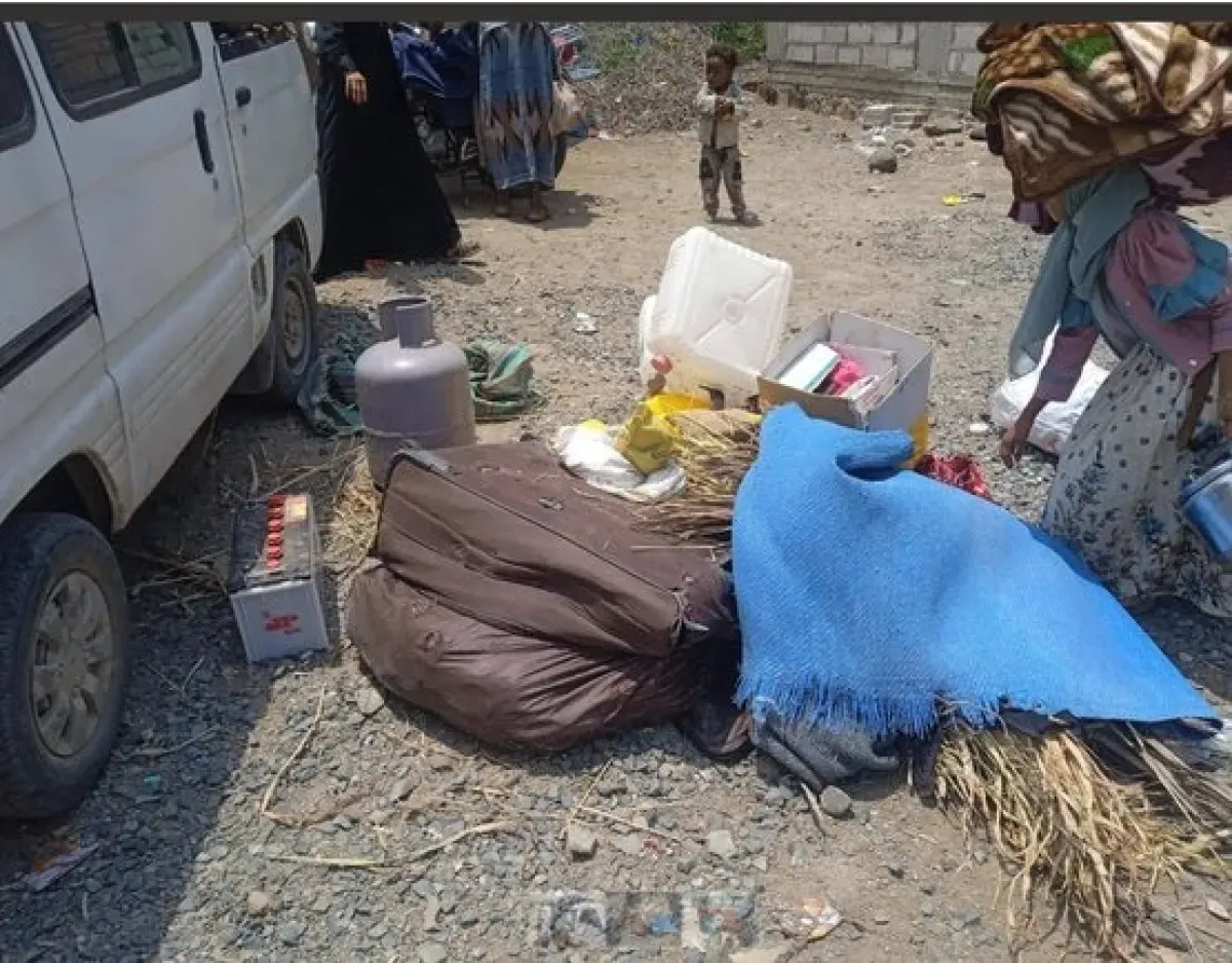 شبكة حقوقية تكشف: حملة حوثية لمداهمة ونهب منازل واحتجاز أسر في الساحل الغربي