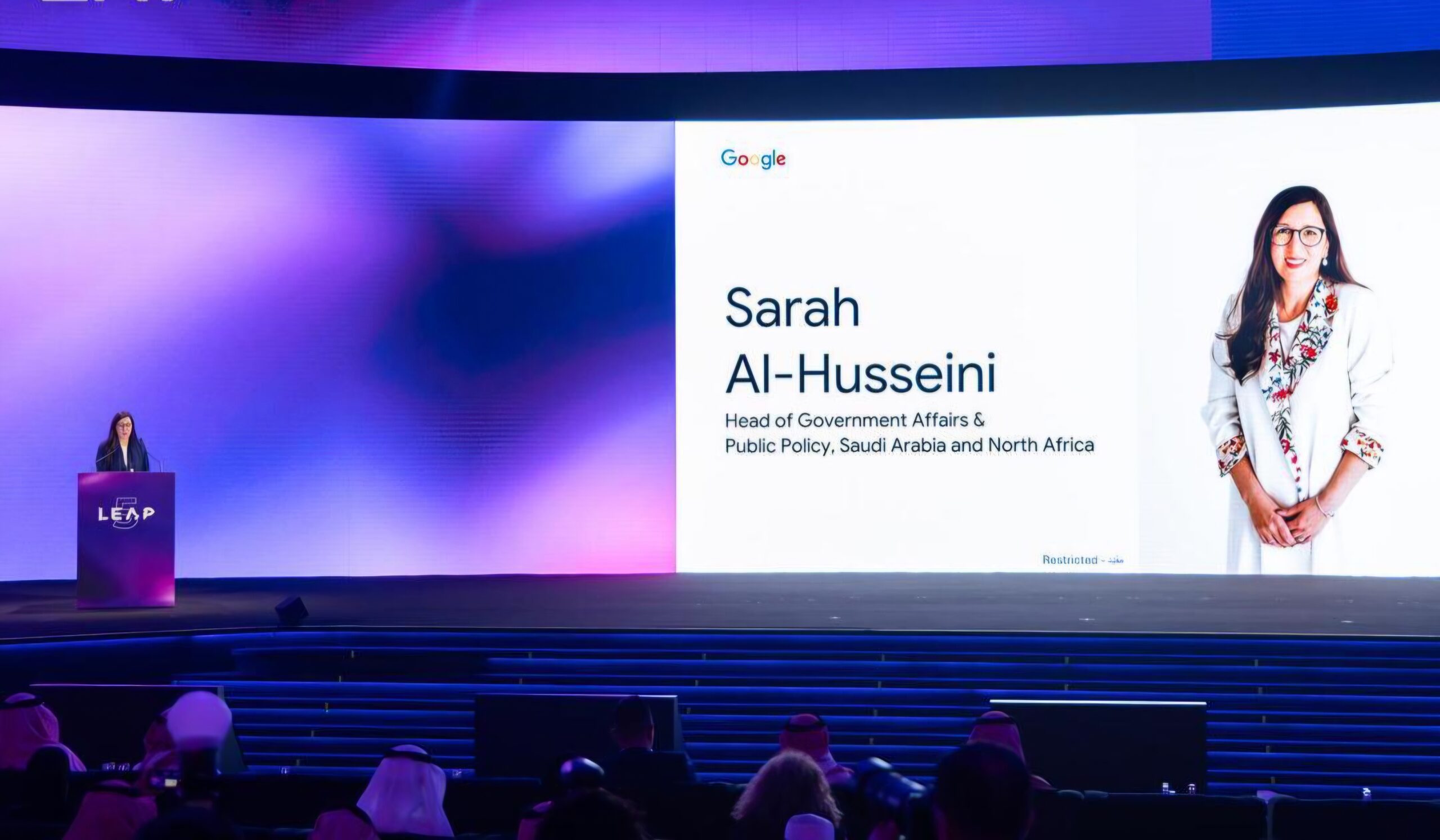 شراكة بين «الاتصالات» وGoogle تتيح الذكاء الاصطناعي مجانًا لمليون طالب سعودي