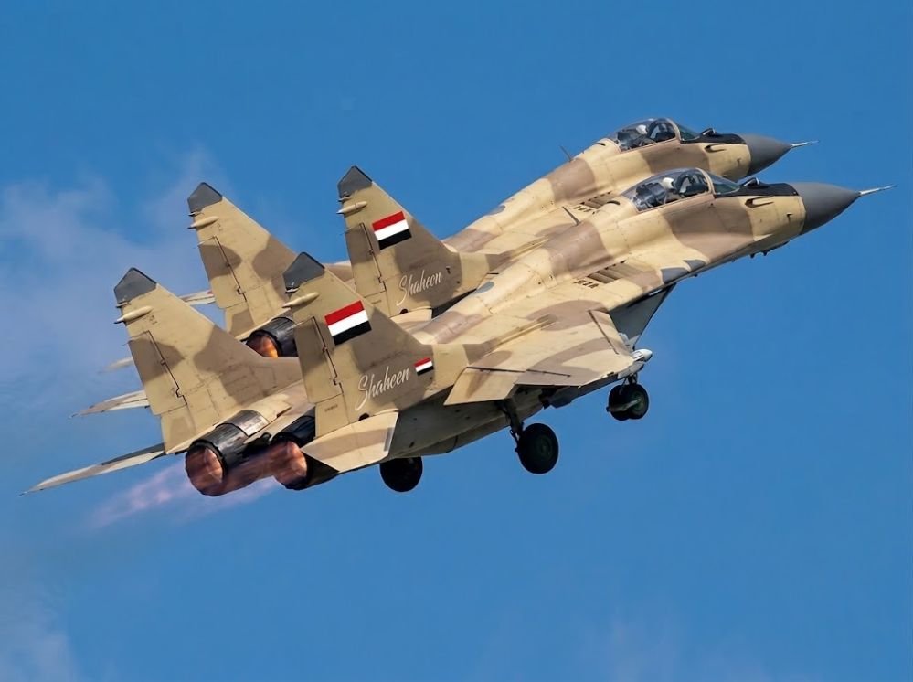 ضربات حوثية تحت مرمى القوات اليمنية.. استهداف مواقع وآليات واستعادة جبل استراتيجي في تعز